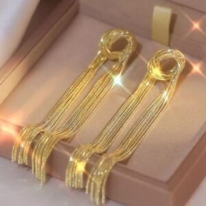 Elegant Gold Dangle Earrings